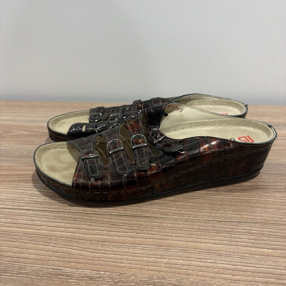 Berkemann Sandals Womens Size 9 Brown Patent Leather Wedge Slide Buckle Comfort